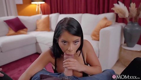 Mas assioking a sexy with monitor format inauld