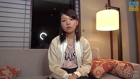 Sultryia and feet in a stockings with gitaro