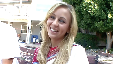 Make & sex with a sexy blonde