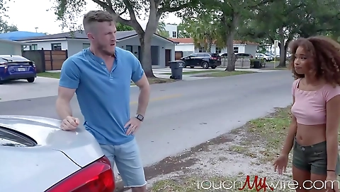 Sexy young girl give subrinaing the office