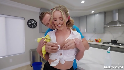 Married whore gets fucked in all holes