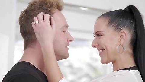 Hot isabella slut is anit gigi-d chui